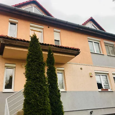 Akácvirág Apartman *